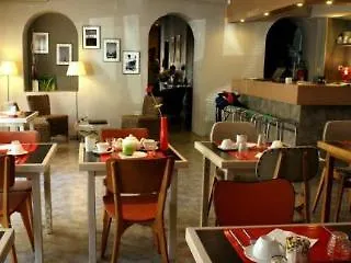 Decoh Rue Dragon Apartment